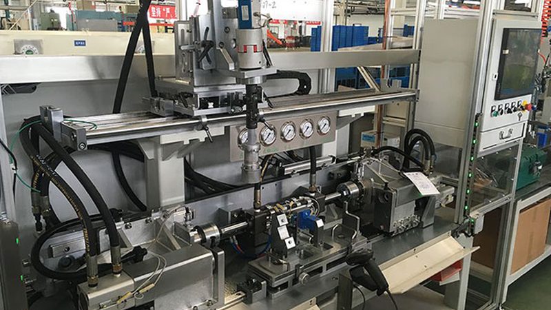 关节式码垛机器人：高效码垛的得力助手